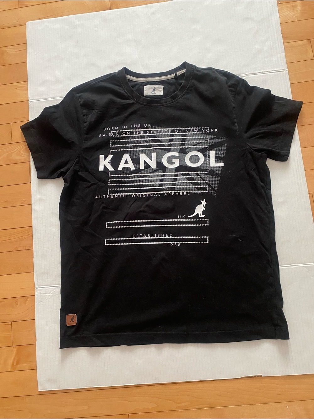 Kangol Black Cotton Short sleeved Tee with White Logo Graphic Size Large Unisex